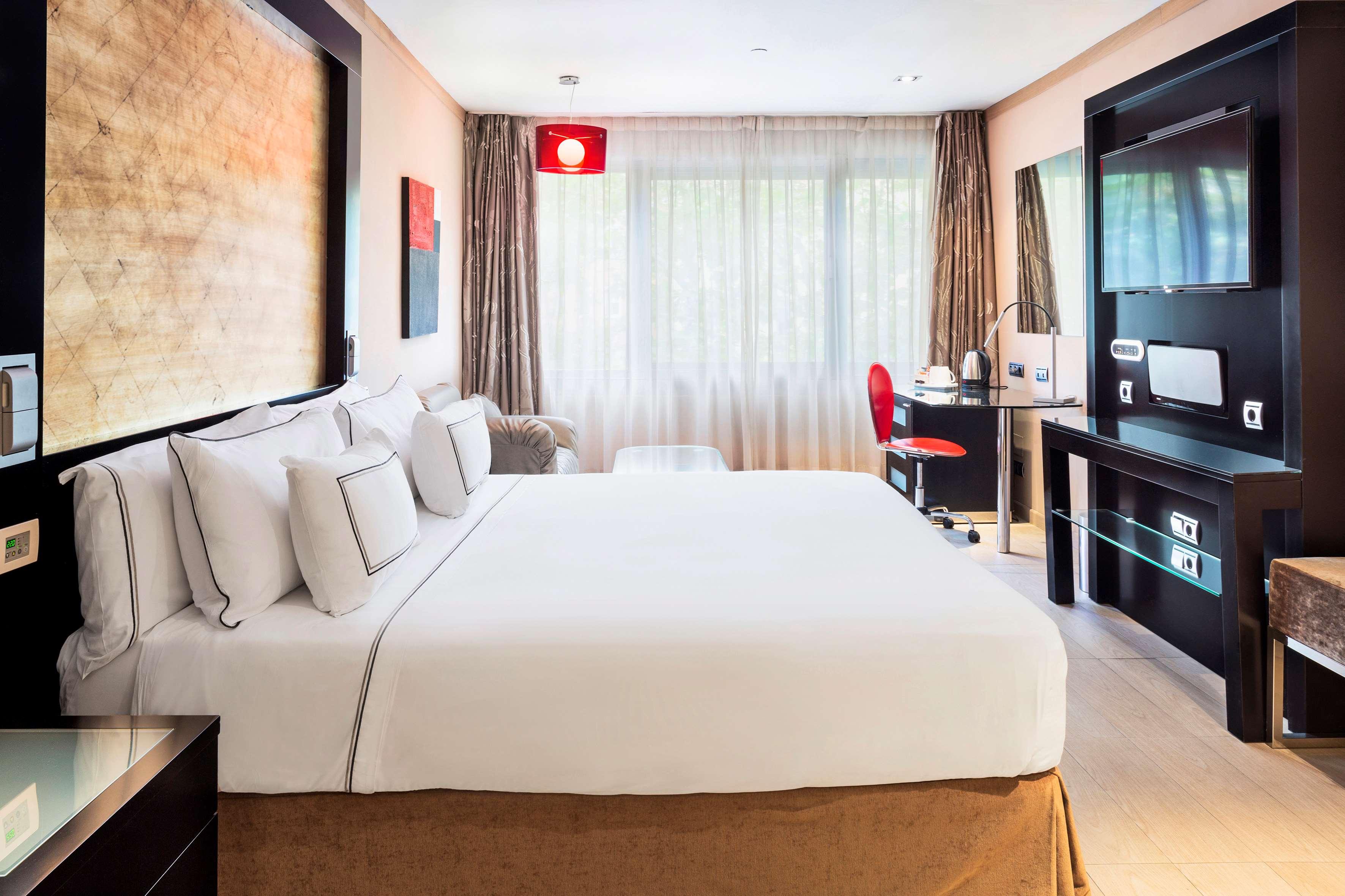 غرفة عائلية، Melia Madrid Princesa Hotel 2/10
