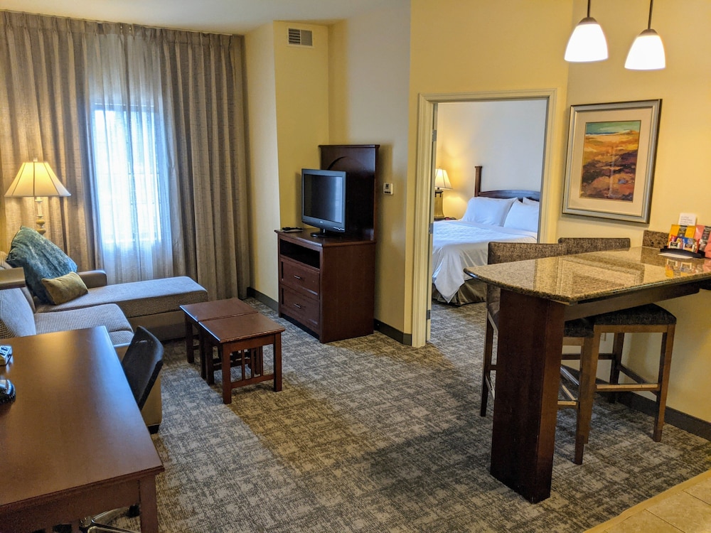 Staybridge Suites Indianapolis Carmel 34/44