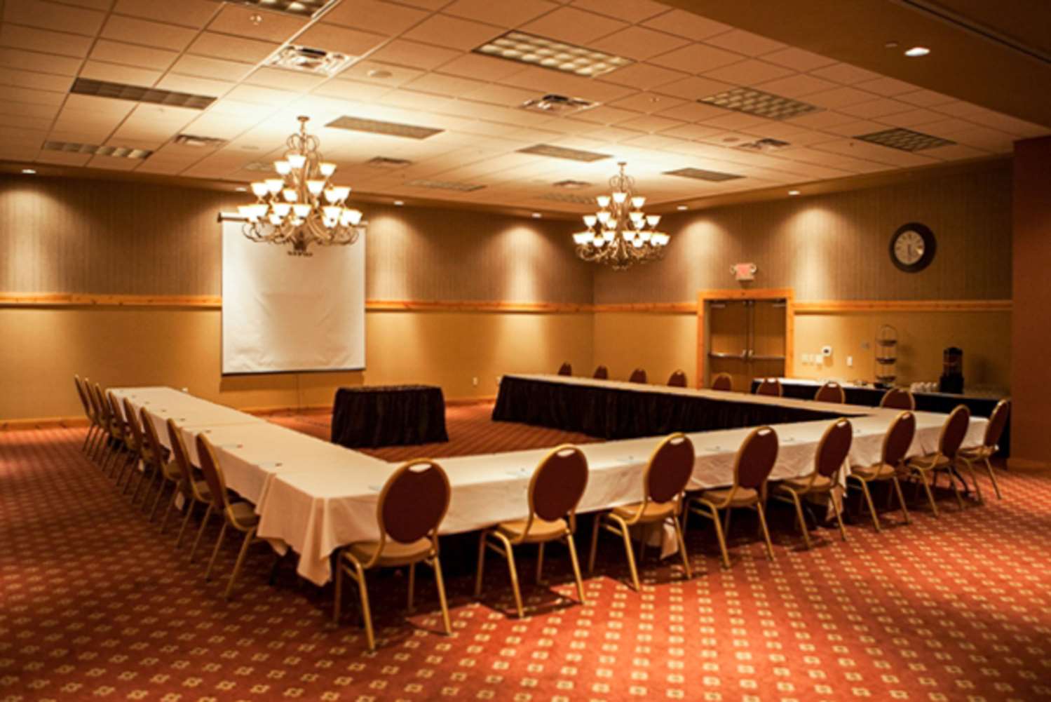 Sleep Inn & Suites Conference Center Eau Claire North 19/22