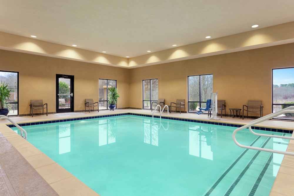 Hampton Inn And Suites Pine Bluff 4/46