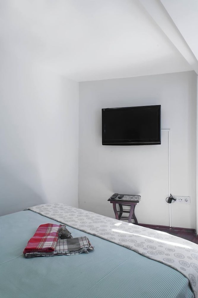 Orhan Kutbay'in Evi Turyolu Cafe Pansiyon 14/50