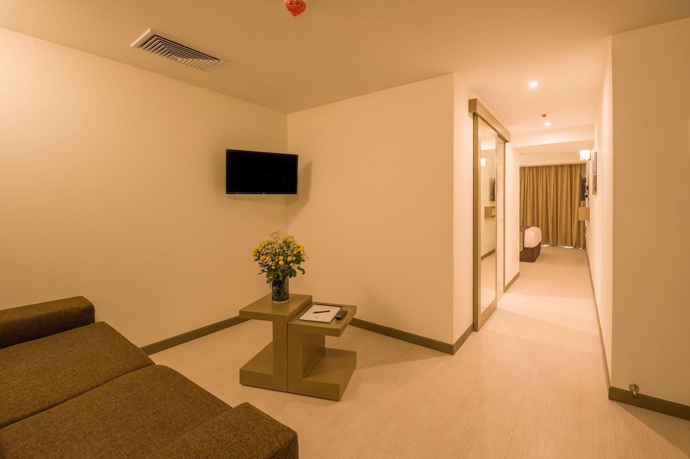 Best Western Plus Urban Larco Hotel 19/29