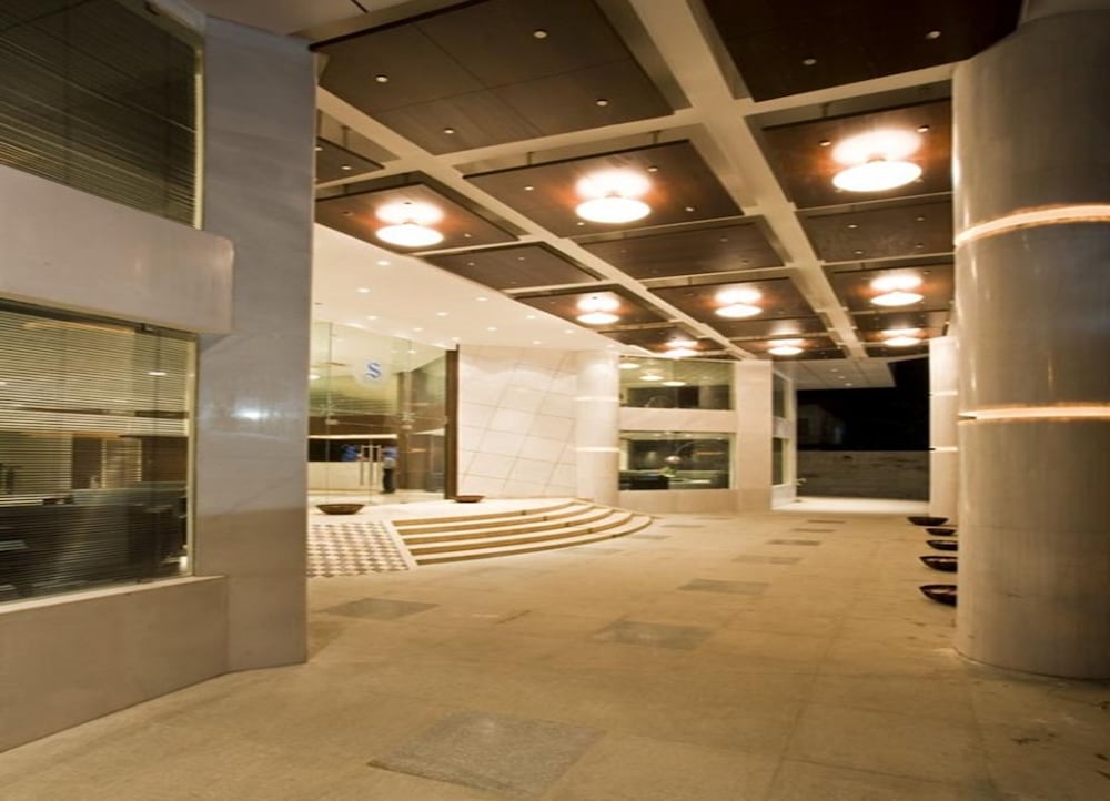 Shravanthi Sarovar Portico Bengaluru 28/50