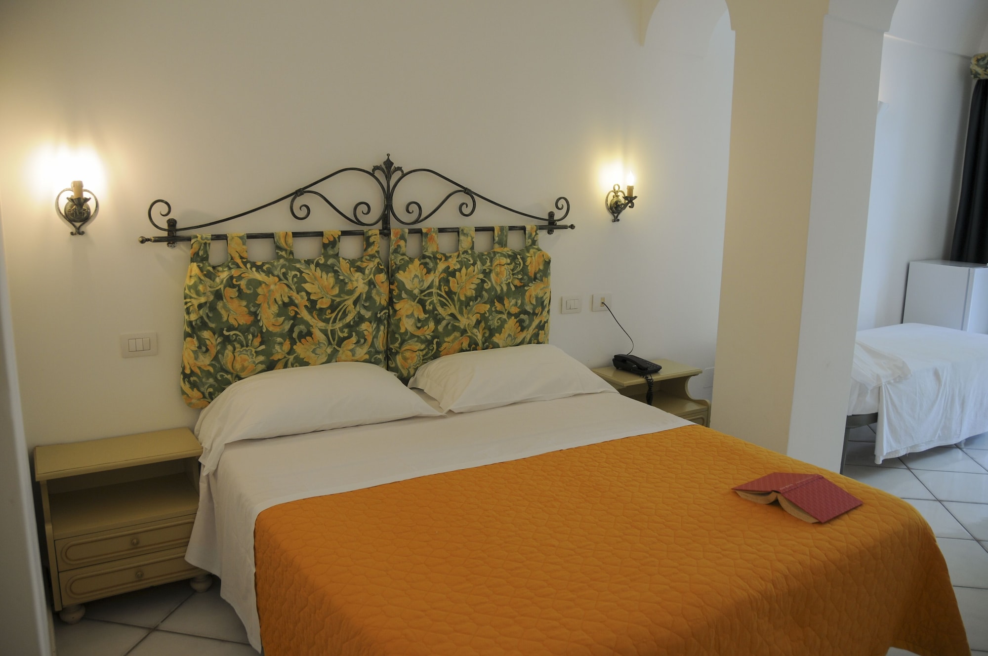 ECONOMY, DOUBLE BED