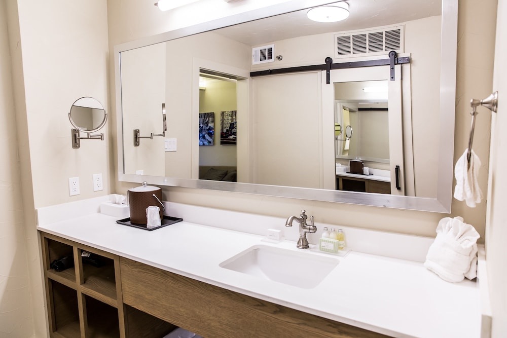 Fredericksburg Inn And Suites 15/53