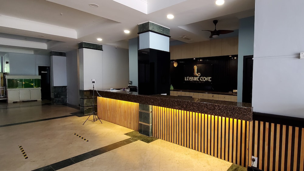 Leisure Cove Hotel Apartments 7/50