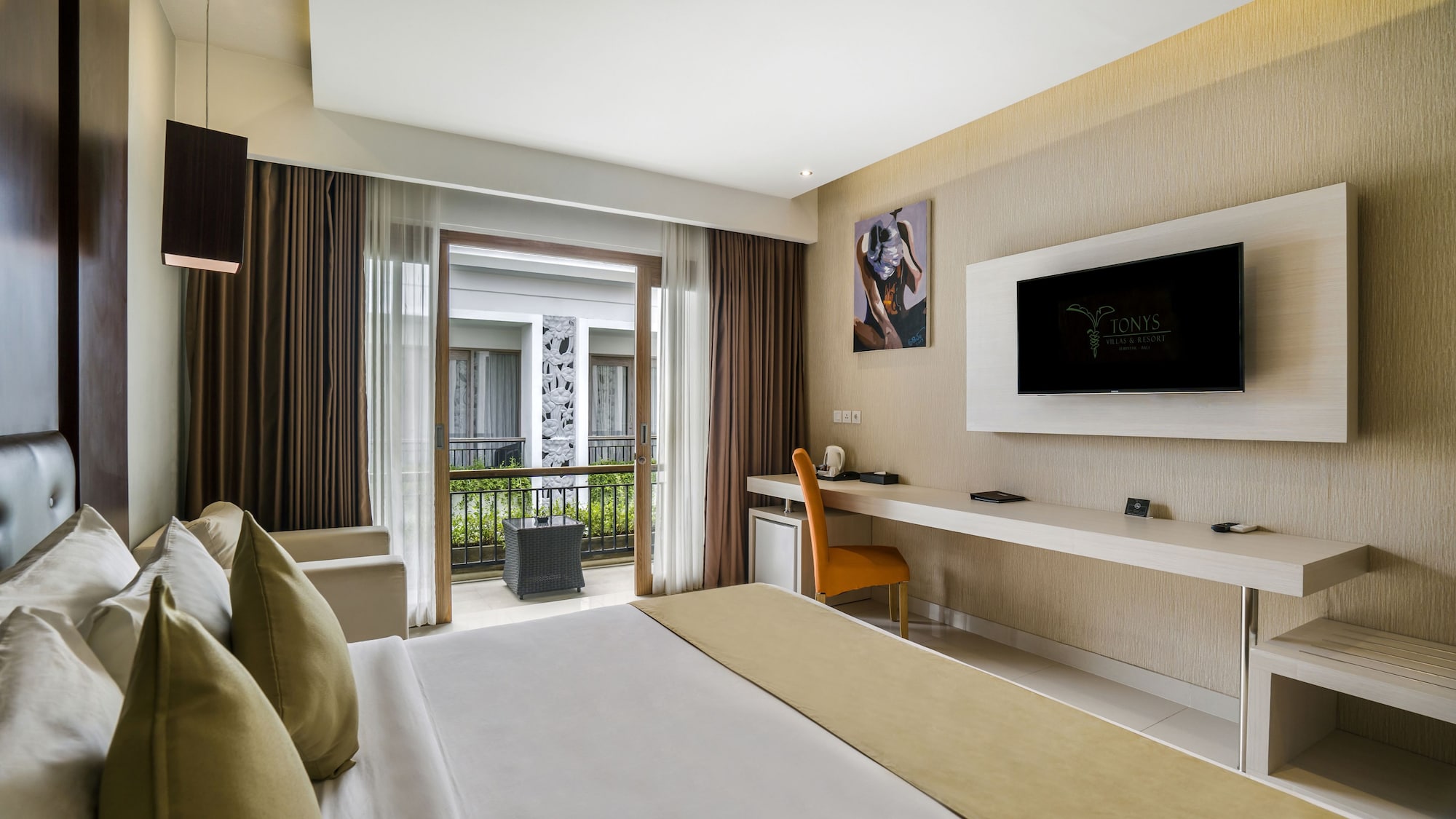 غرفة ديلوكس بسرير كينج بإطلالة على المسبح، Tonys Villas and Resort Seminyak Bali 5/7