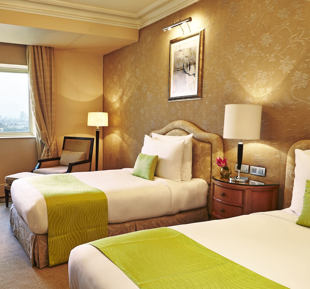 MADINA, DELUXE, TWIN BEDS