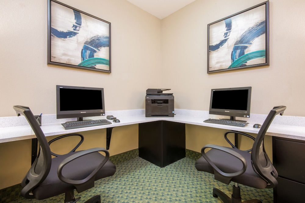 Candlewood Suites Jefferson City 45/52