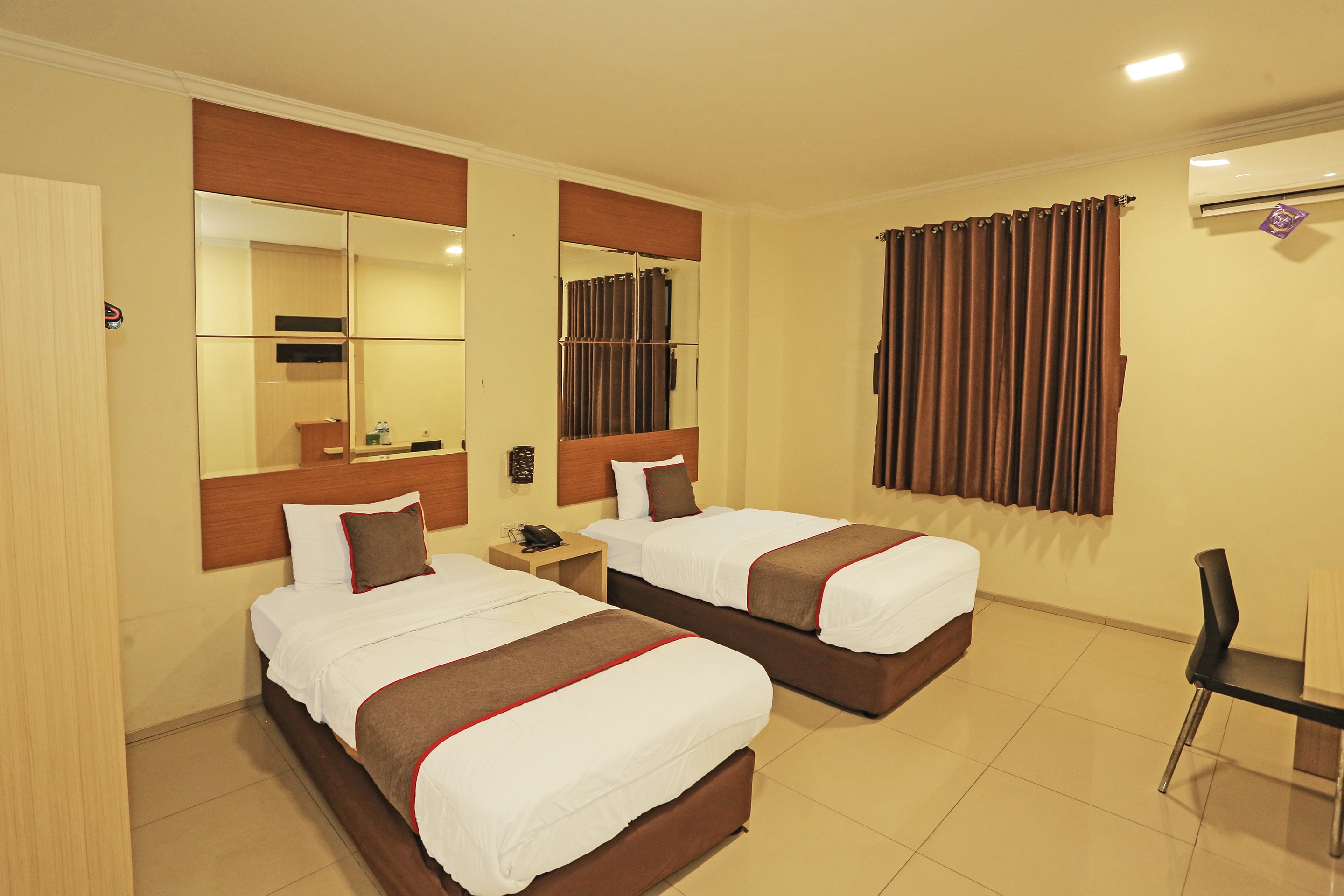 Indonesia, Deluxe, Twin Beds