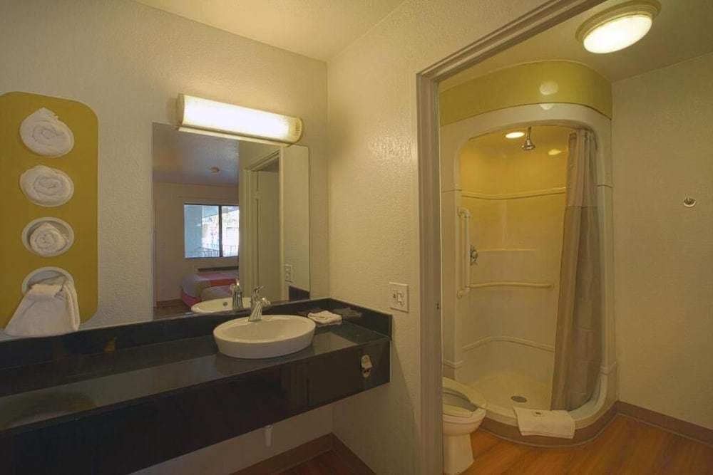 North Charleston Lodge 21/46