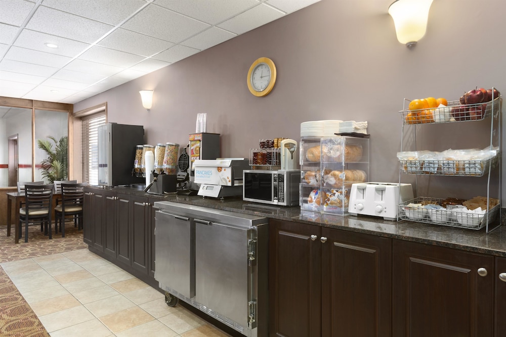 Travelodge by Wyndham Meadow Lake 24/29