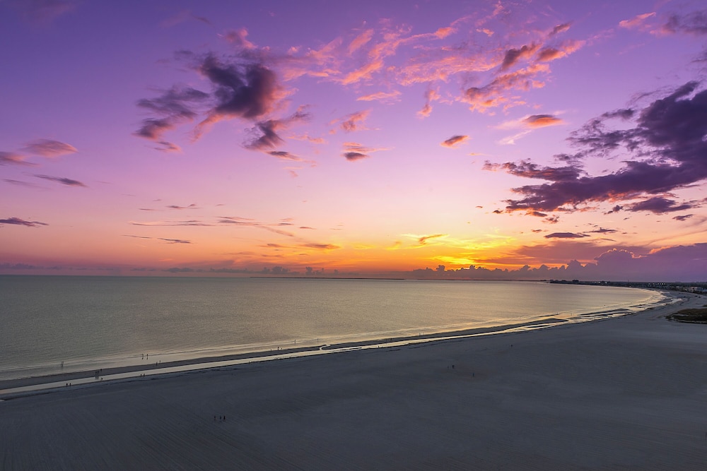Pointe Estero Resort 38/50