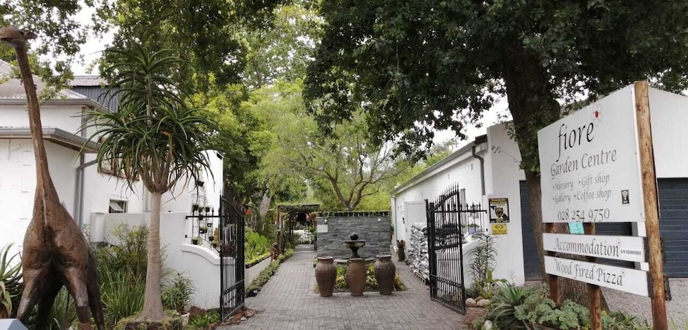 Fiore Guest Accommodation 4/50