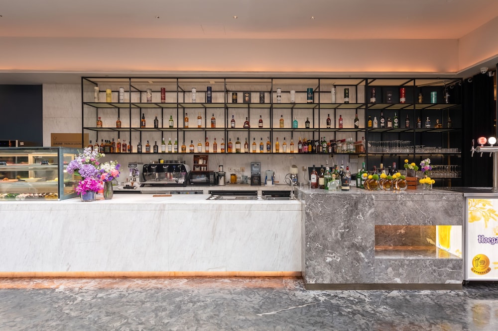 Imperial Traders Elong Hotel 15/66