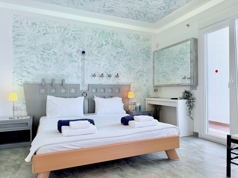 GRANDE DAME VILLA - RHODES 14/50