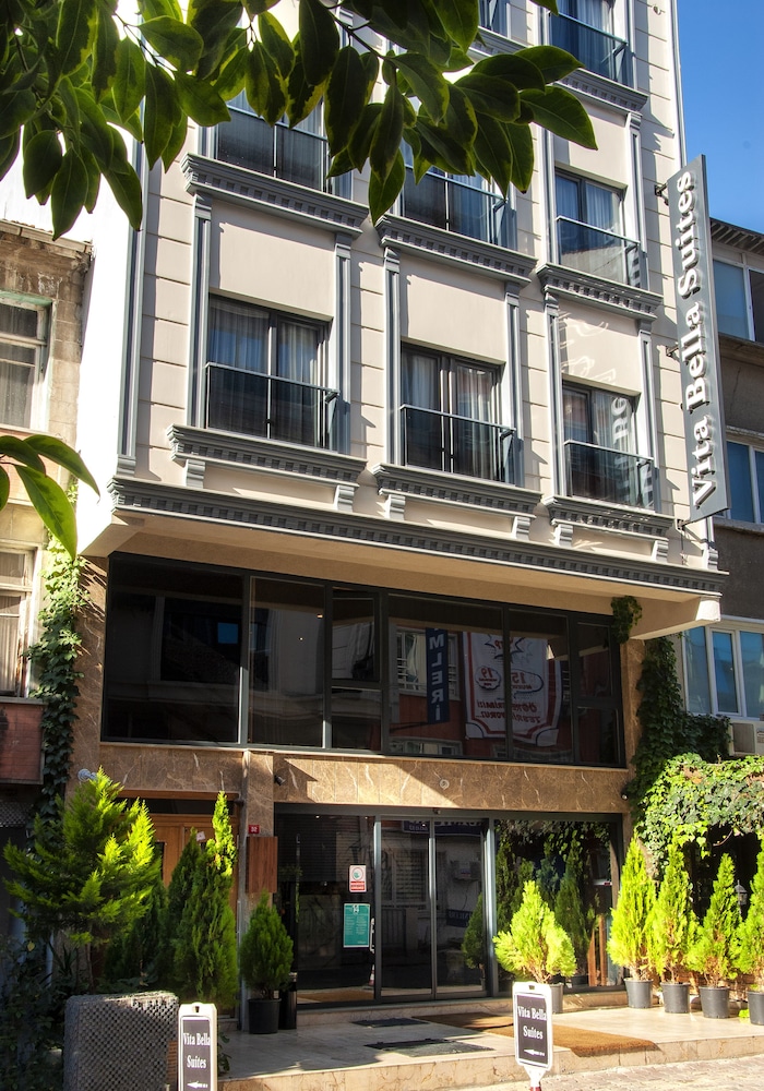 Vita Bella Suites 1/22