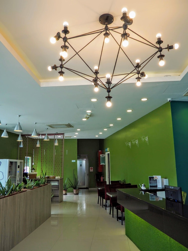 Le Garden Hotel 32/43
