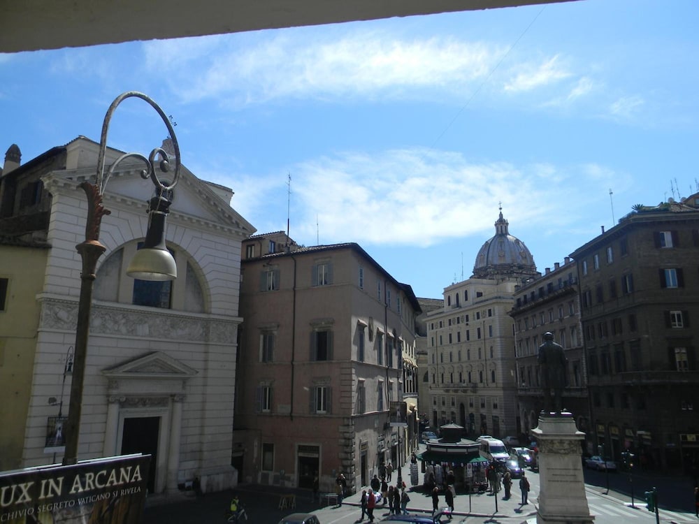 Hotel Primavera 5/64