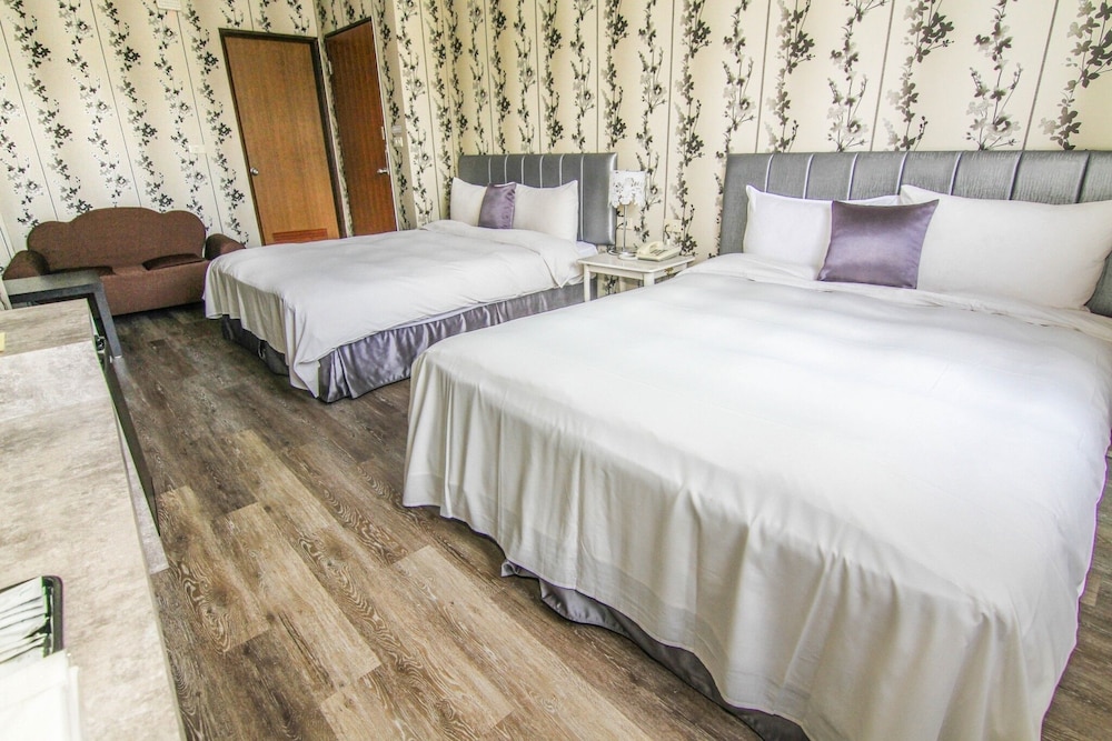 Sun Moon Lake Loft Inn 9/57