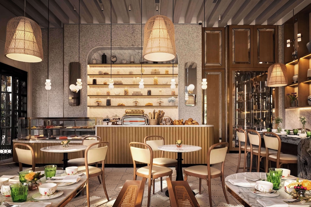 Shangri-La Phnom Penh 33/41