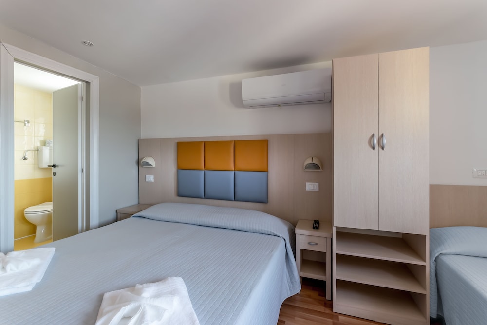 Hotel Stresa 17/66