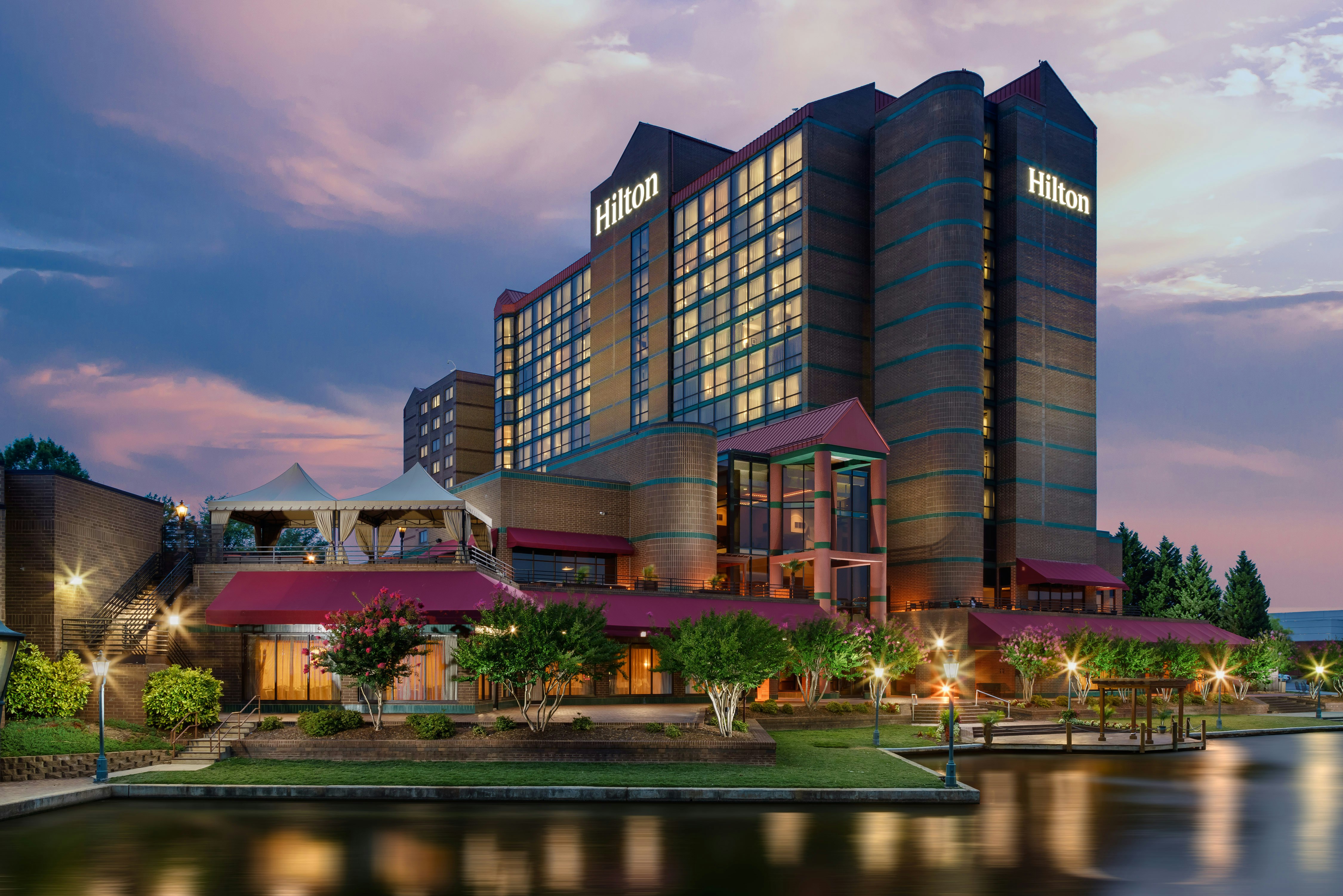 HILTON CHARLOTTE-UNIVERSITY PLACE in CHARLOTTE - NC