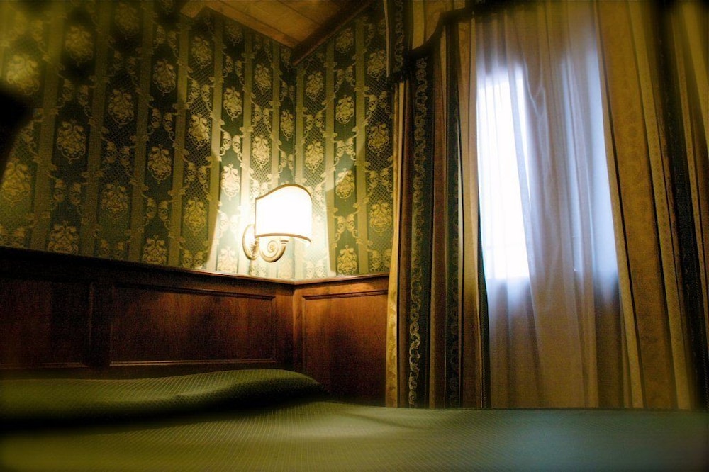 Hotel Lux 14/43