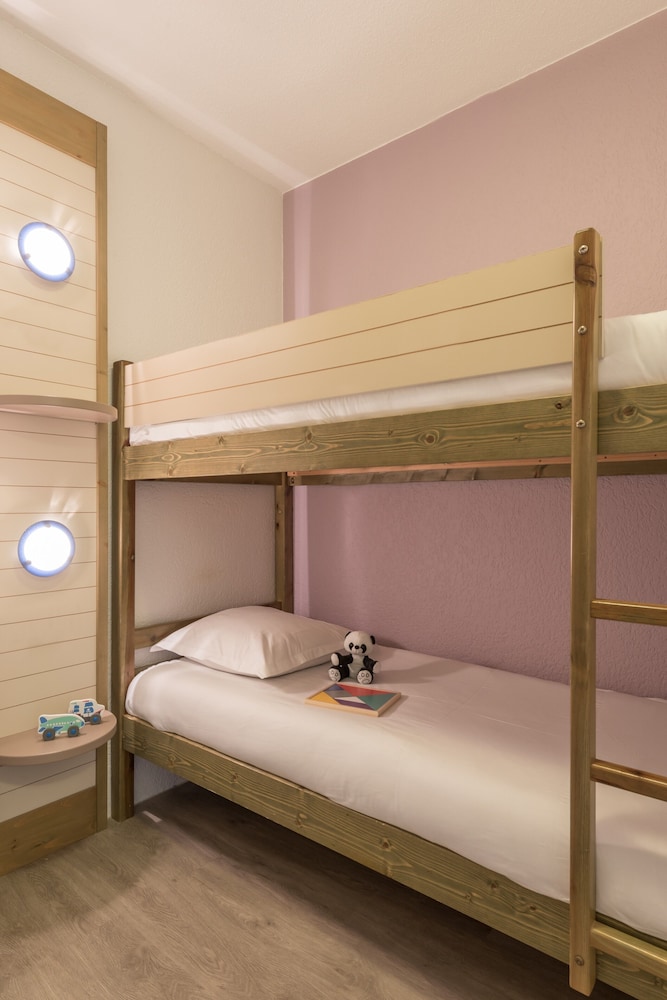 RESIDENCE LA ROSTAGNE 15/50