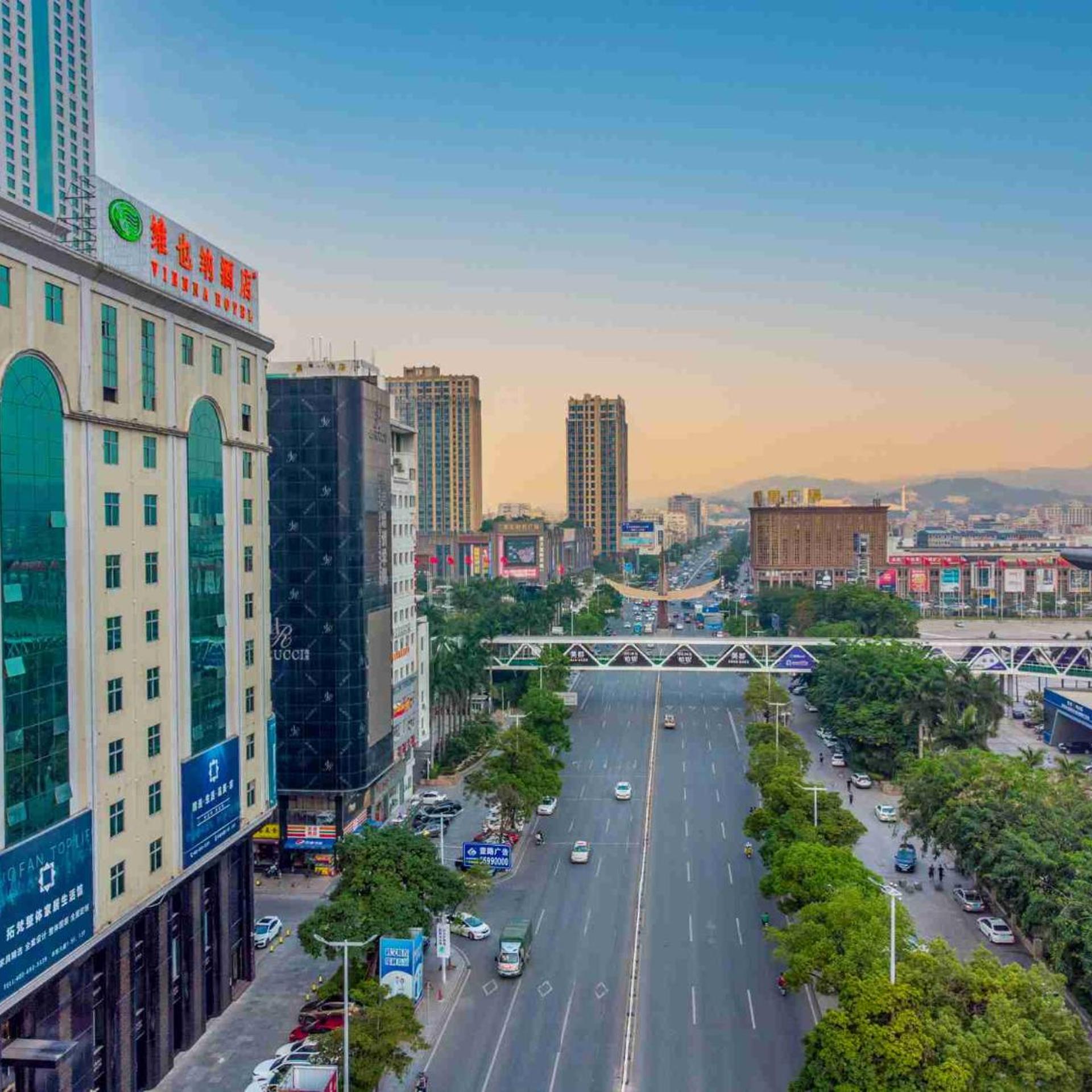 Vienna Hotel (Dongguan Houjie Convention and Exhibition Center) 70/75