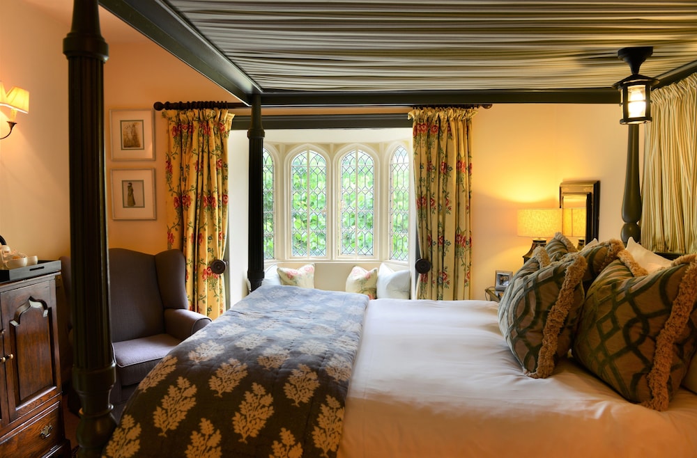 The Manor House 7/66