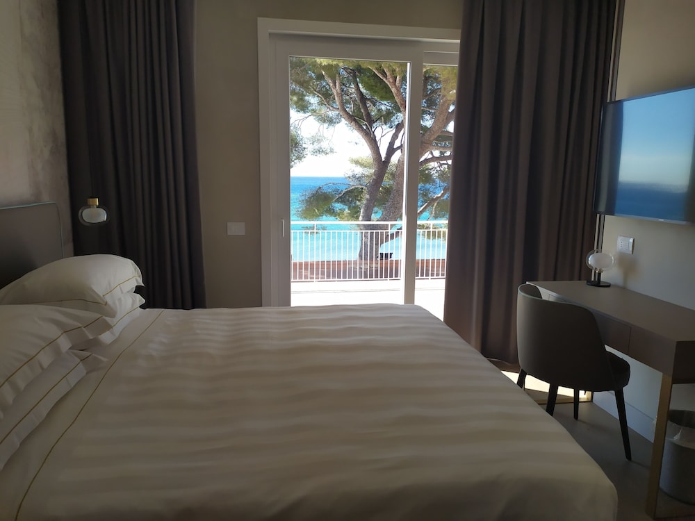 Diana Grand Hotel 22/70