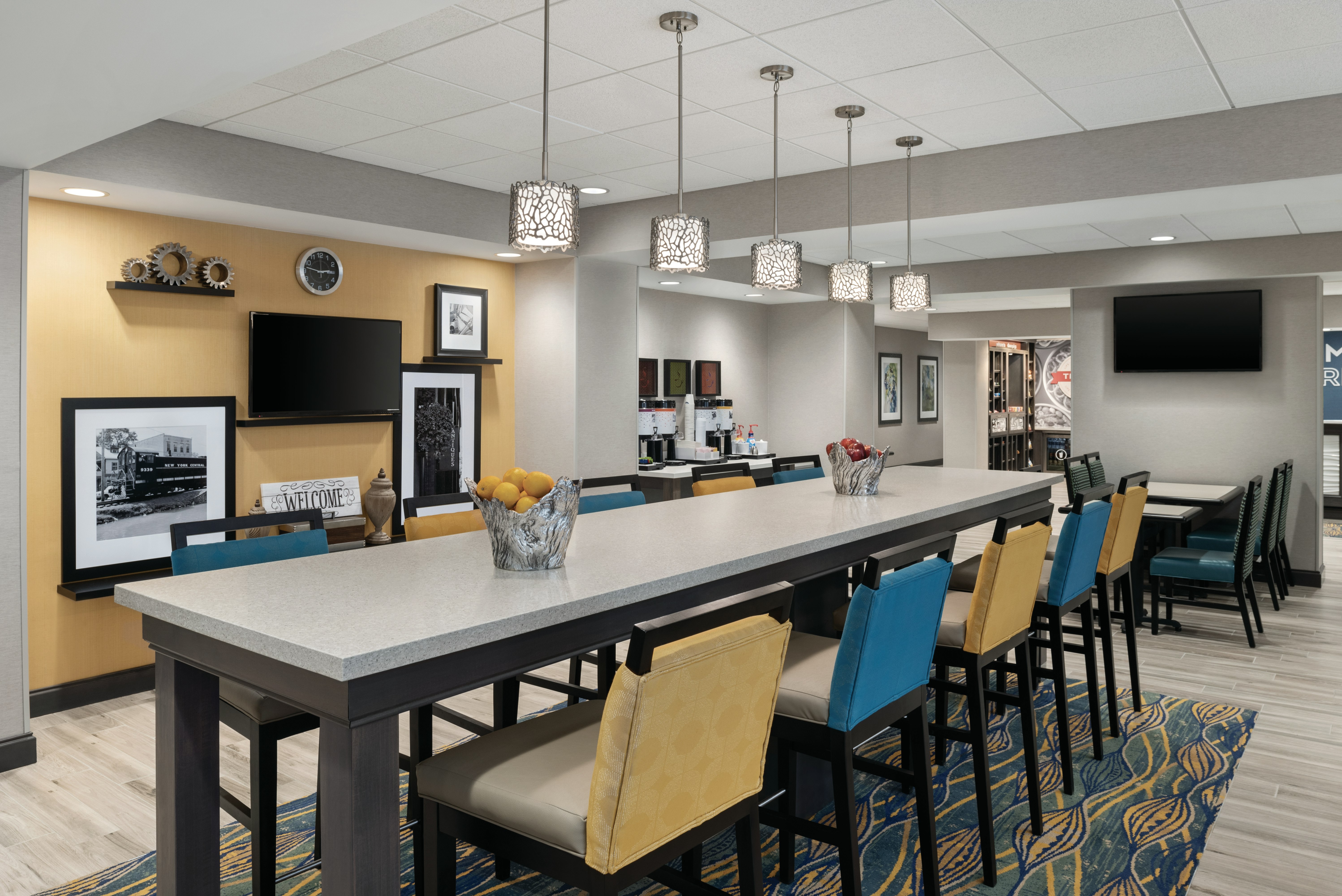 Hampton Inn Champaign Southwest 11/18