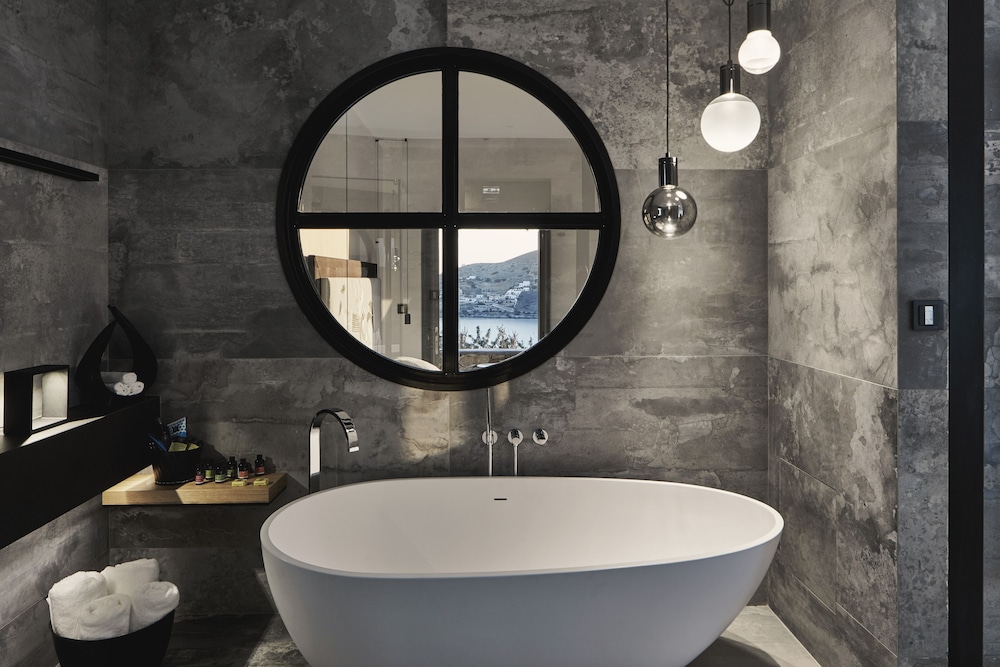 Liostasi Hotel And Suites 50/50