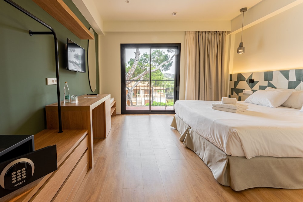 Hotel Santanyi Port 11/60