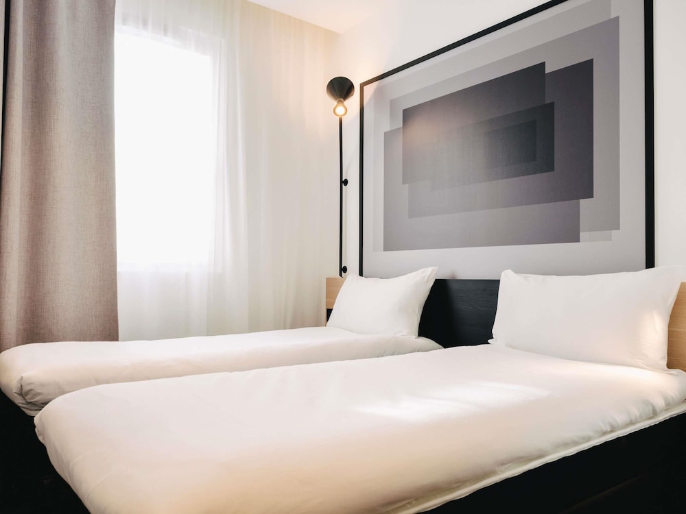 ibis Rouen Centre Rive Droite Pasteur 9/49