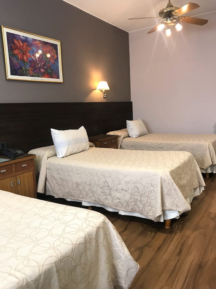 1 BEDROOM, STANDARD, TRIPLE