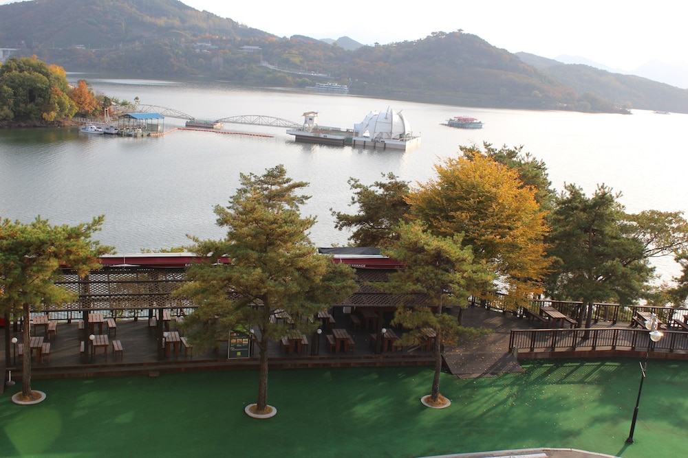 Cheongpung Resort 44/50