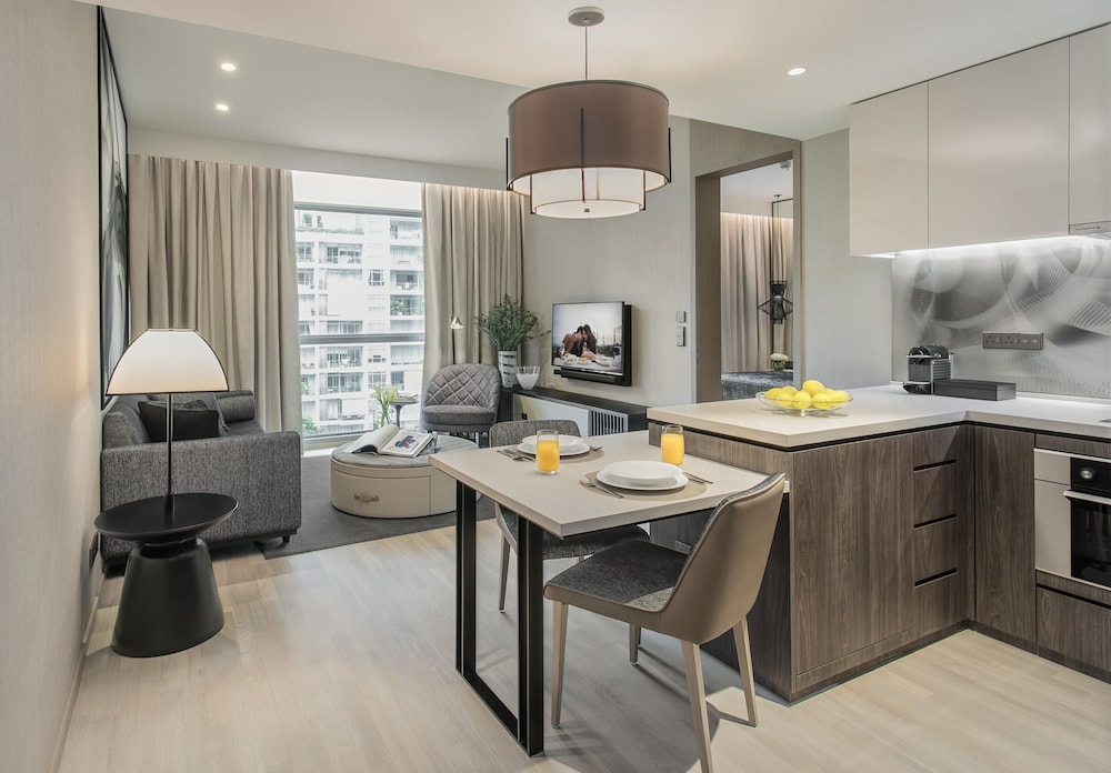 Ascott Orchard Singapore 32/40
