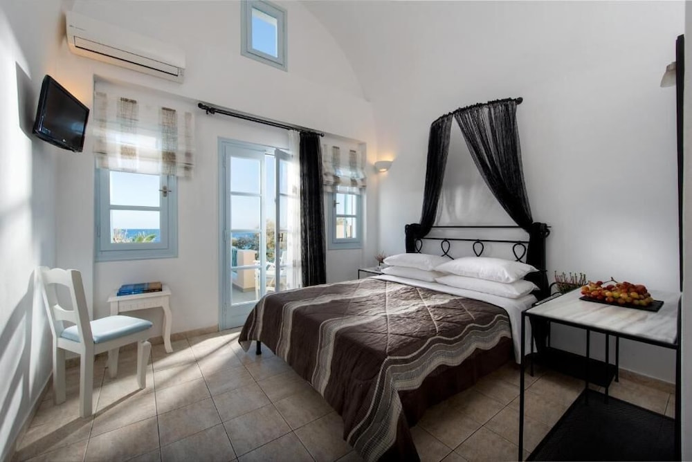 Seaside Beach Hotel 5/100