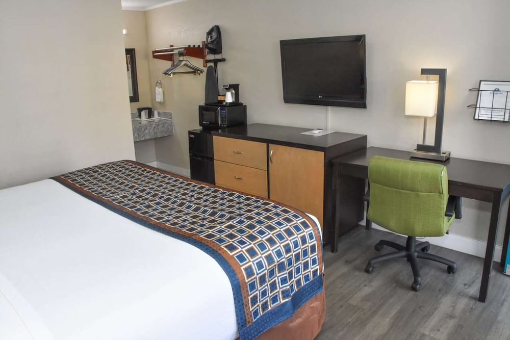 Americas Best Value Inn St George Sc 10/16