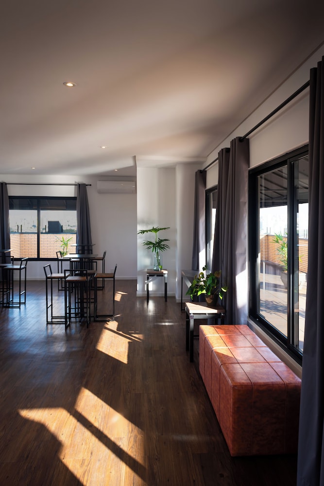 Hotel Intercity Anhembi 30/50