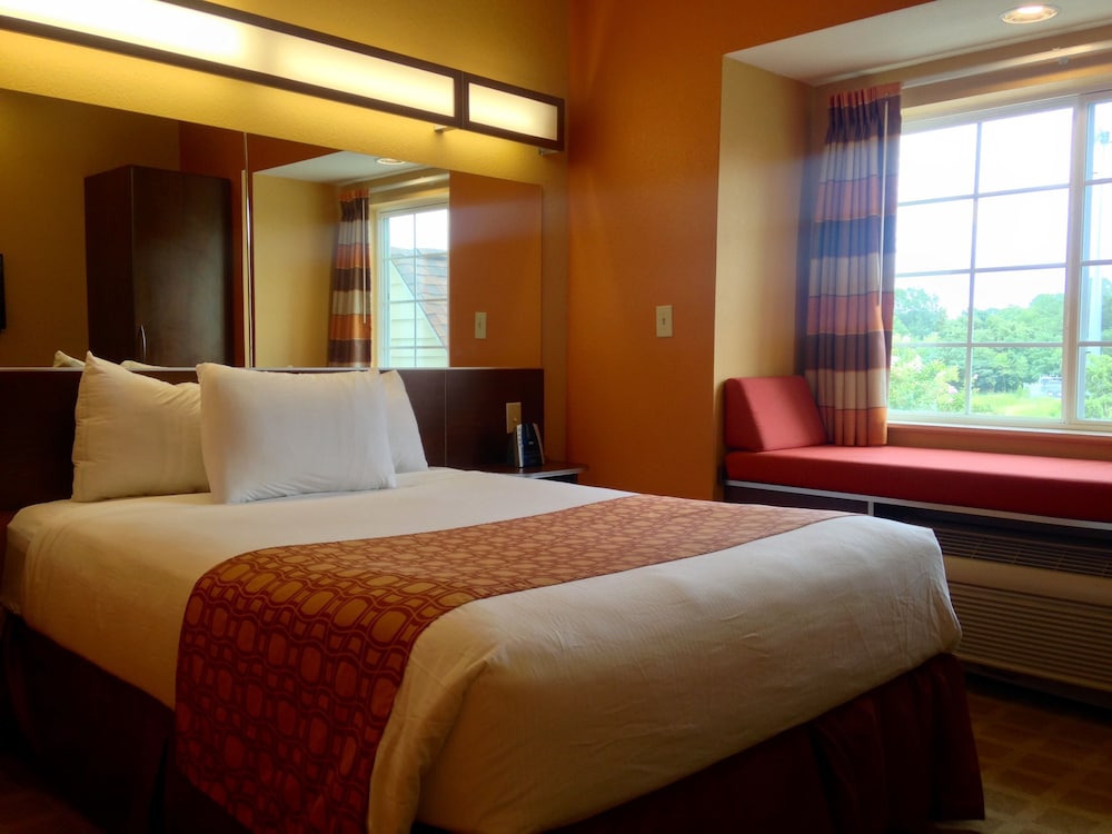 Microtel Inn Suites By Wyndham Greenville University Med 12/44