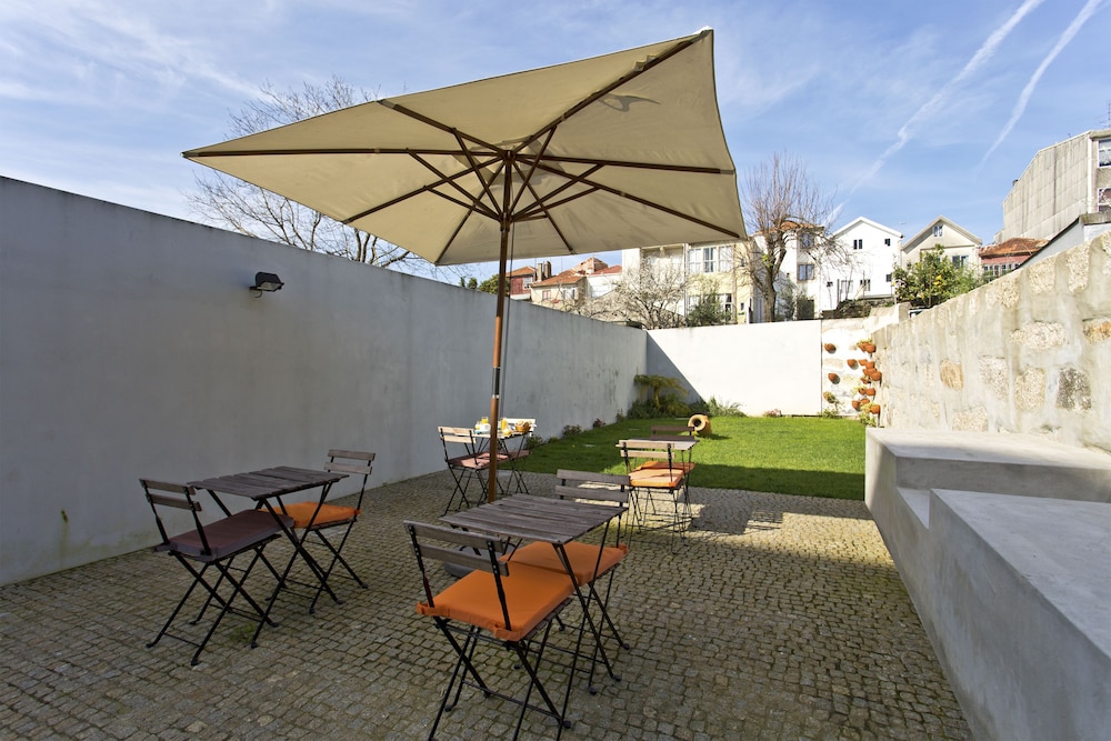 CHARMING HOUSE MARQUES 2 - CEDOFEITA 48/73