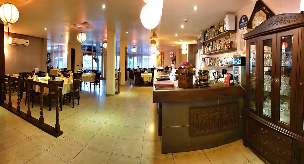 Robinhood Inn 9/50
