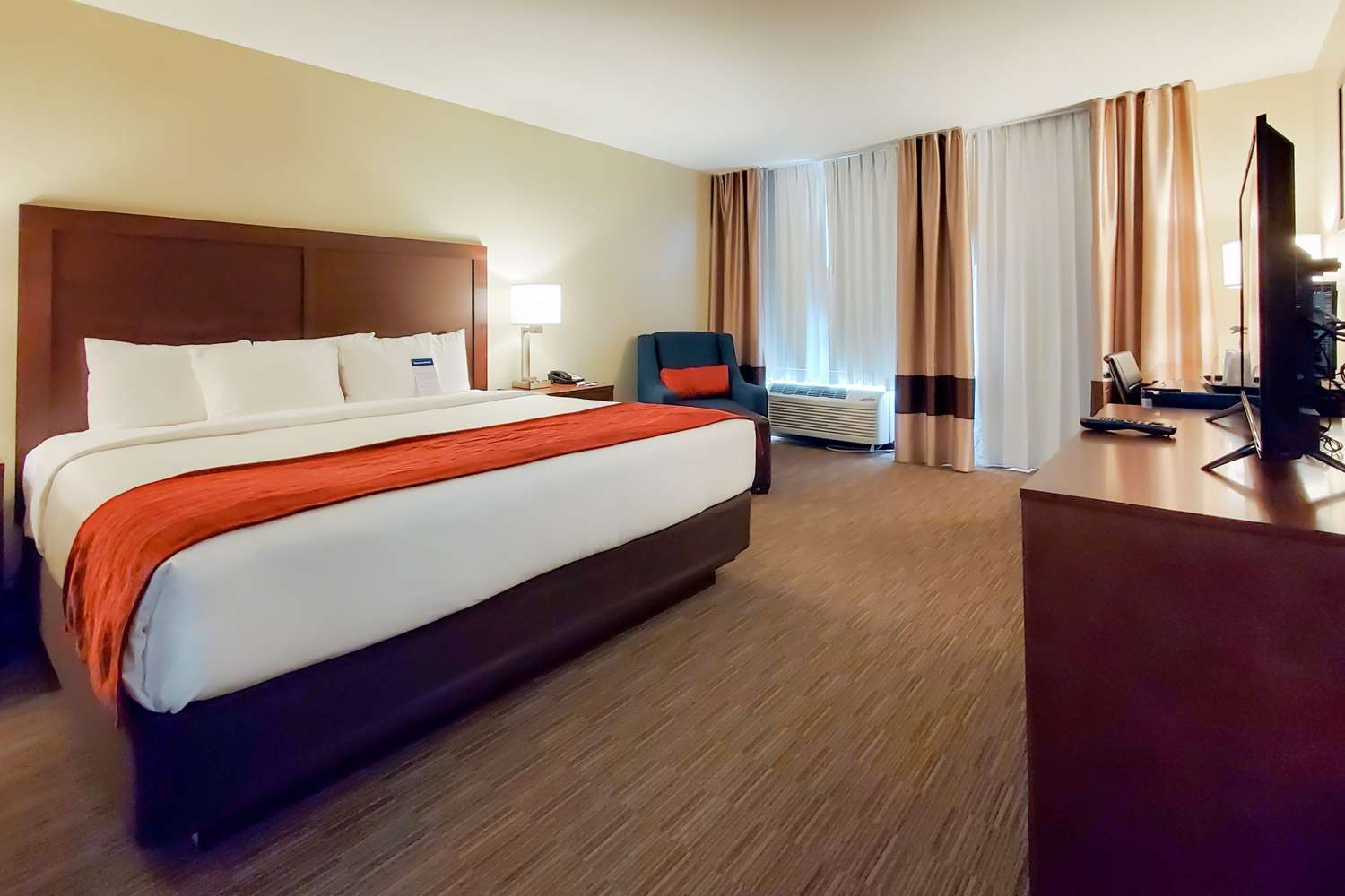 Room, King Bed, Accessible