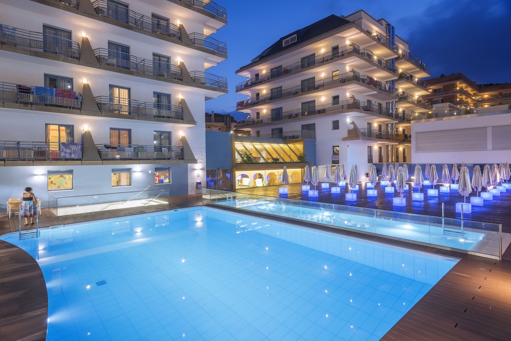 Hotel Alhambra 2/50