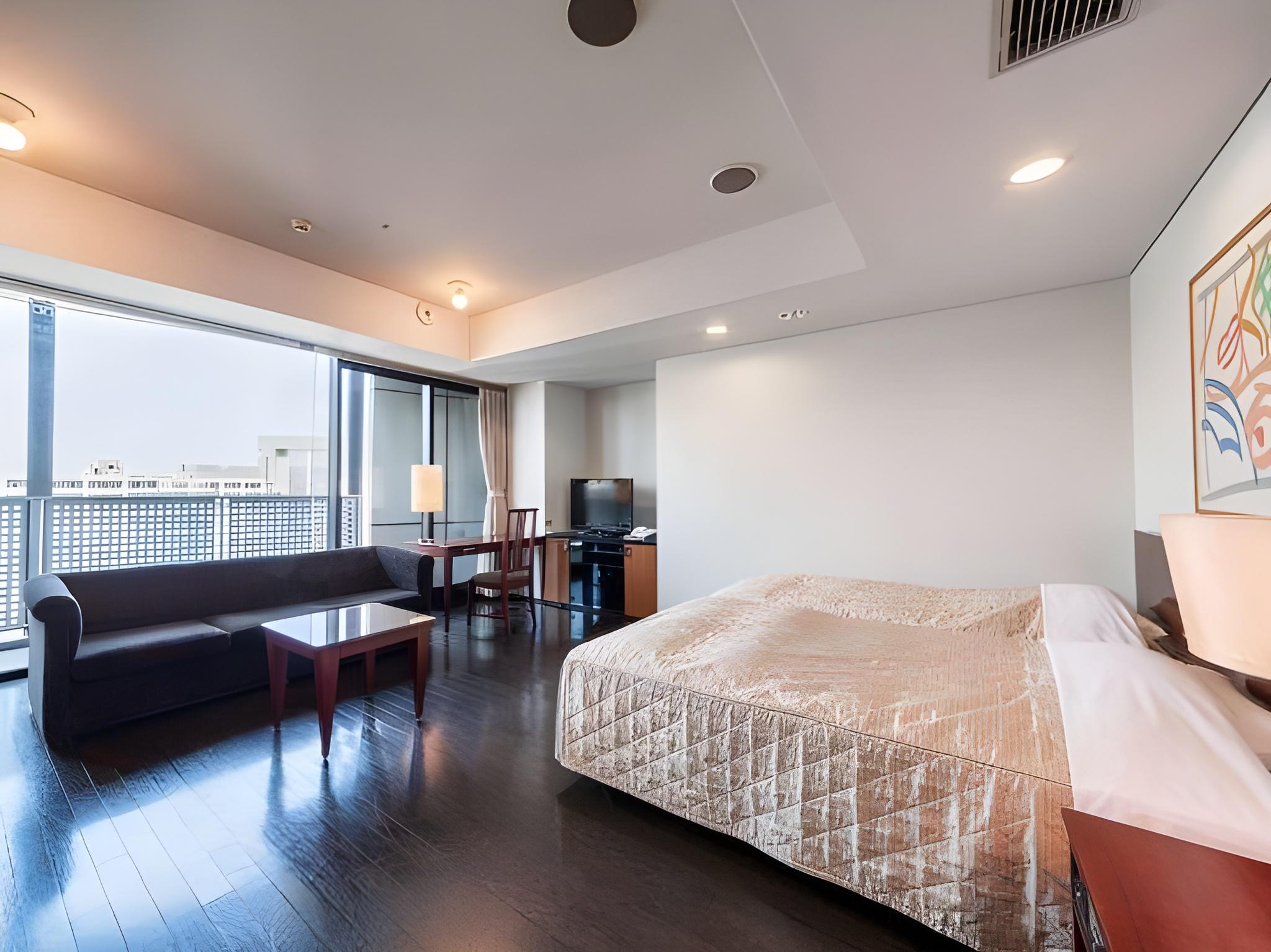 MODERATE, TWIN BEDS