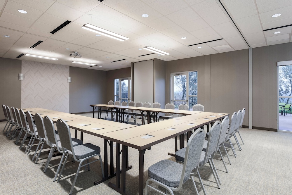 SpringHill Suites by Marriott Auburn 40/44