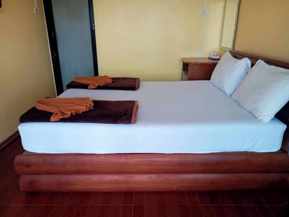 PHI PHI SAND SEA VIEW RESORT 27/57